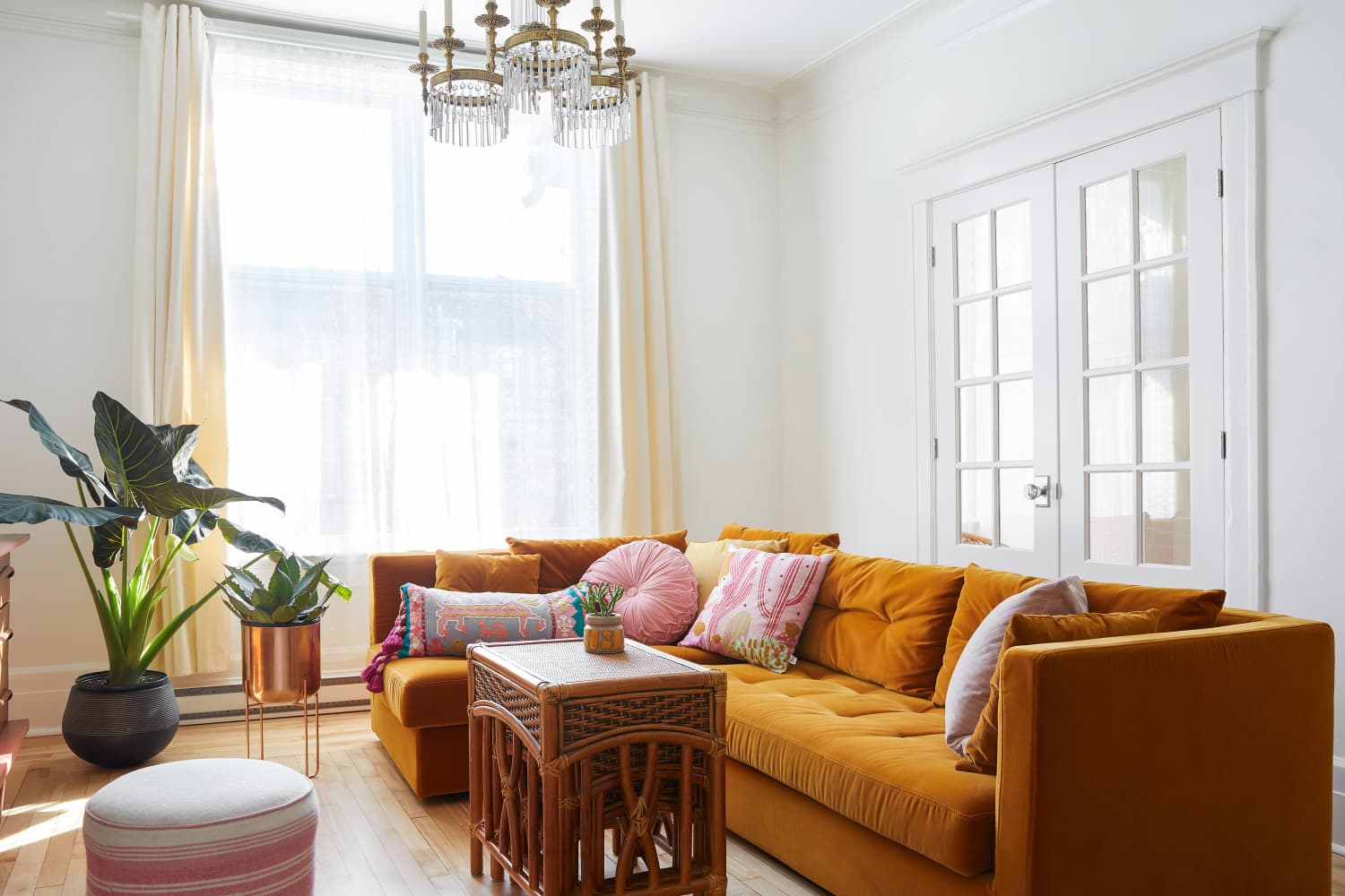 Sectional couches shop for apartments